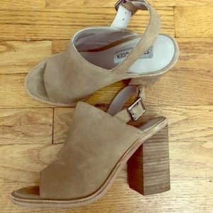 Size 6 Steve Madden Heel